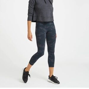 Look at Me Now Seamless Cropped Leggings Sage Camo